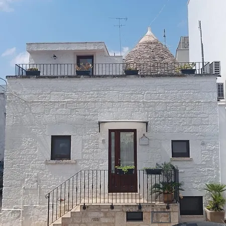 Trulli Soave * ألبيروبيللو